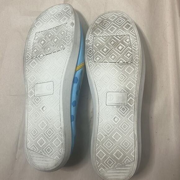 MINION PAINTED CANVAS SHOES SIZE 9 - Picture 3 of 5